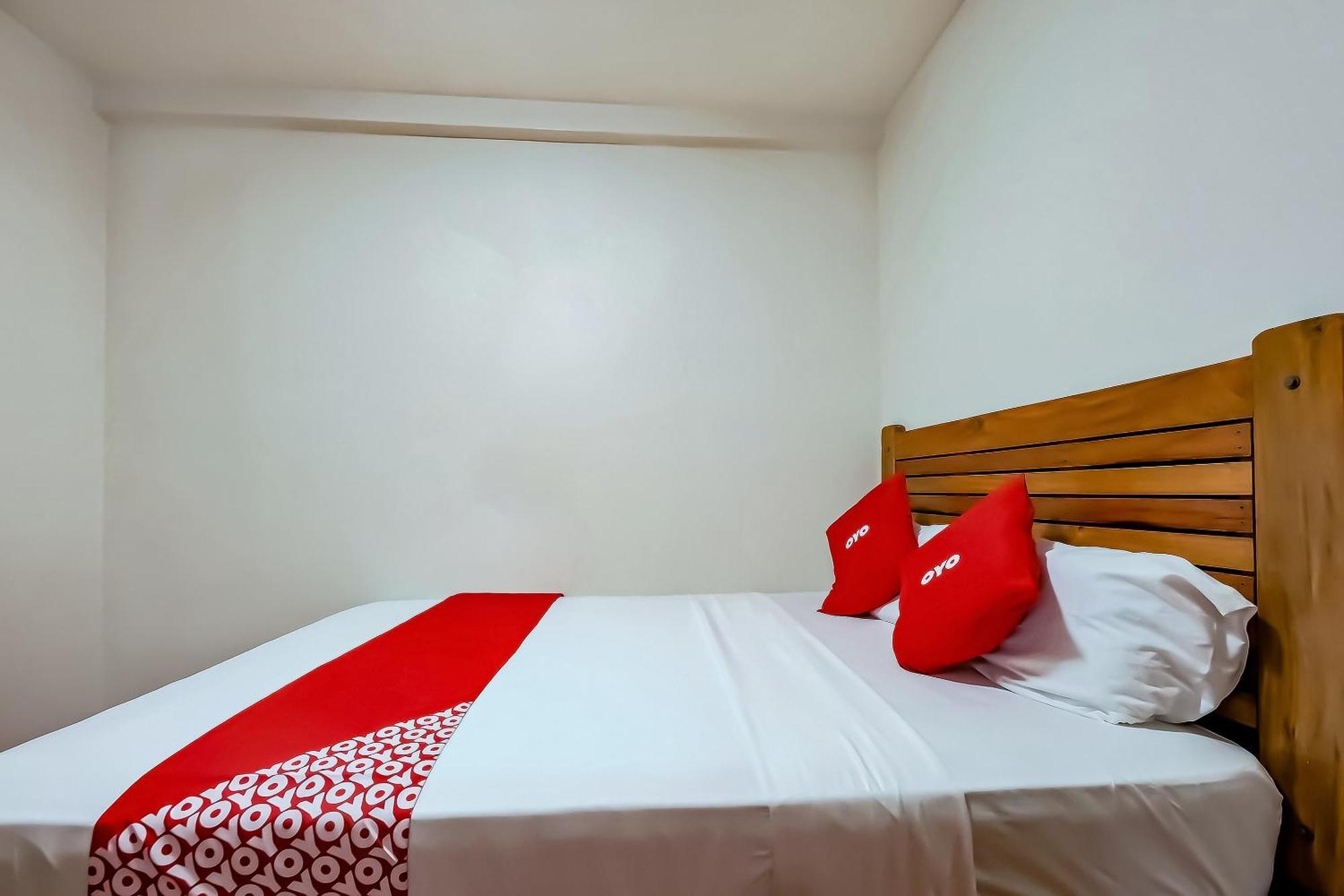Cote D' Azure Hotel Las Piñas Kültér fotó